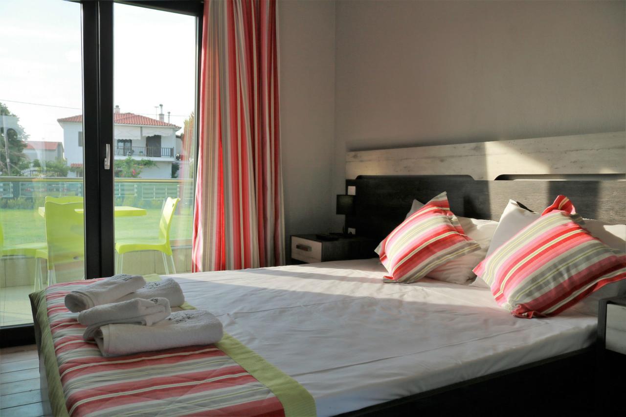Paramithi Luxury Apartments Нікіті Екстер'єр фото