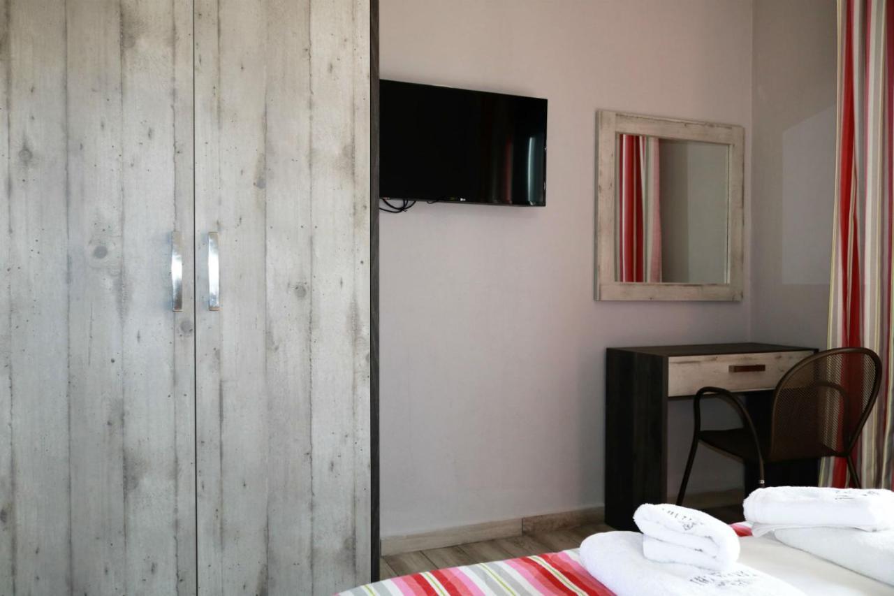 Paramithi Luxury Apartments Нікіті Екстер'єр фото