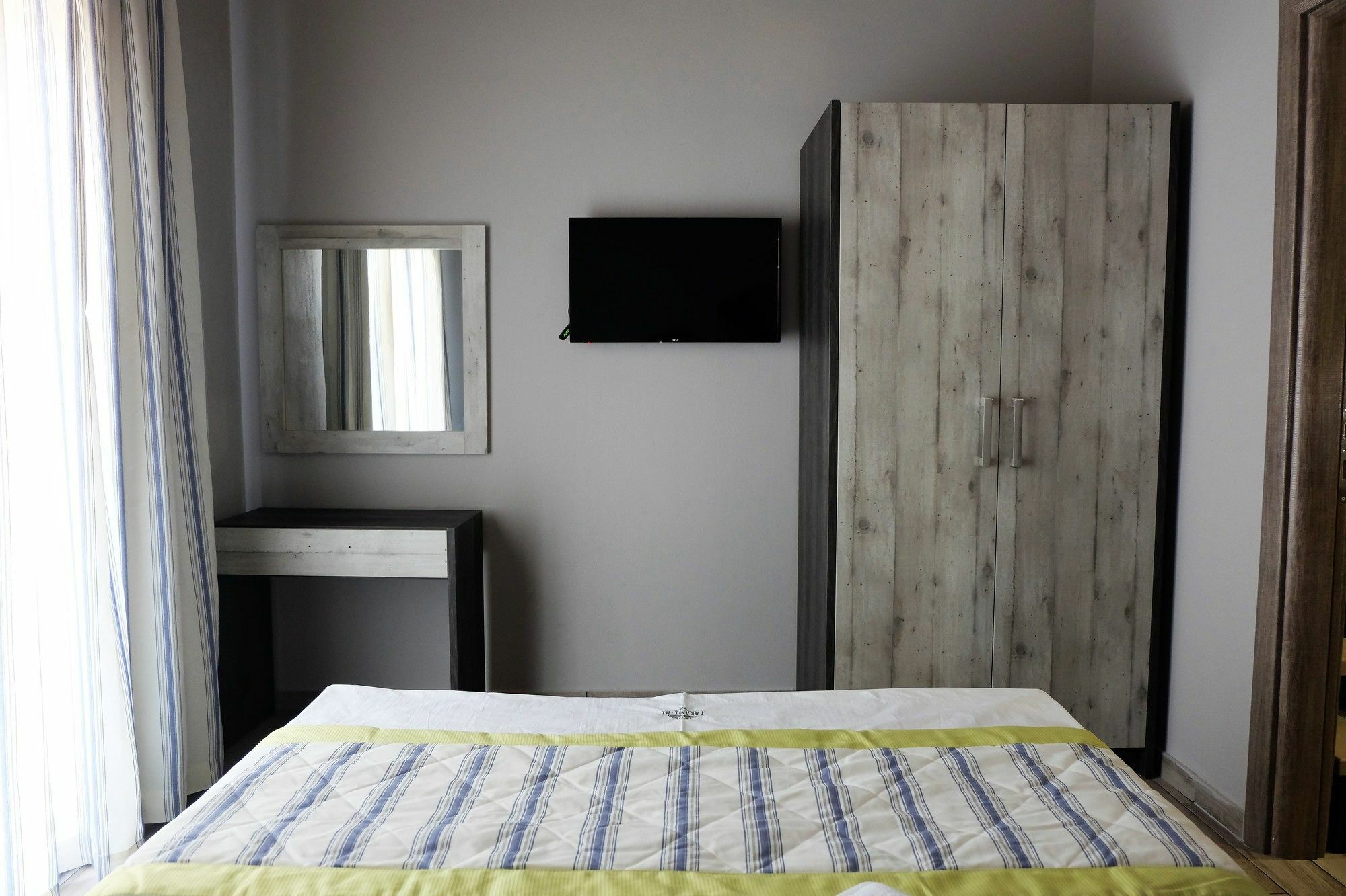 Paramithi Luxury Apartments Нікіті Екстер'єр фото